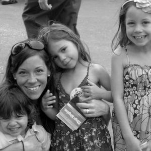 Meet your Posher, Leslie